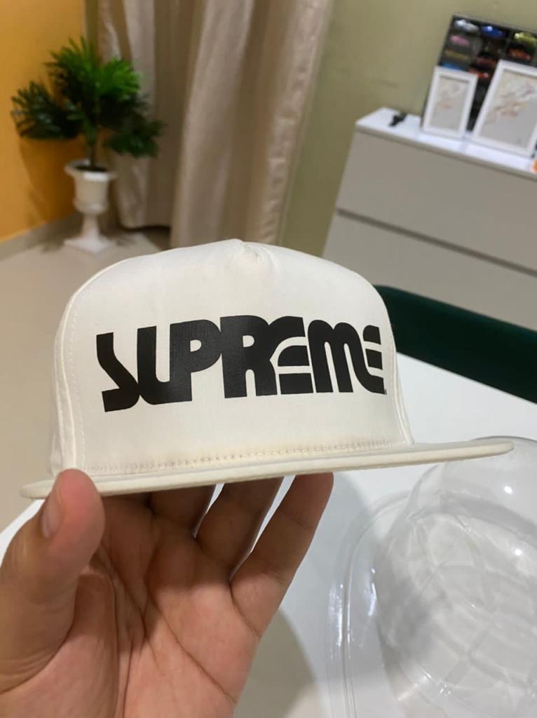 Supreme Cap (Category: Cap & Hats) located in Ulu Tiram. Submitted by cingcengcong (Listing ID 1175758421, Image 2). Description: SurfStyle 5 Panel original item cond 9/10 nego till lego.