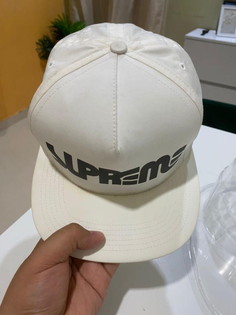 Supreme Cap (Category: Cap & Hats) located in Ulu Tiram. Submitted by cingcengcong (Listing ID 1175758421, Image 3). Description: SurfStyle 5 Panel original item cond 9/10 nego till lego.