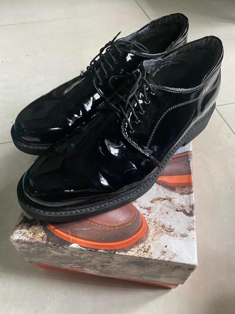 Swatch 10.5 Mens black shiny shoes, Men's Fashion, Footwear, Dress Shoes on  Carousell