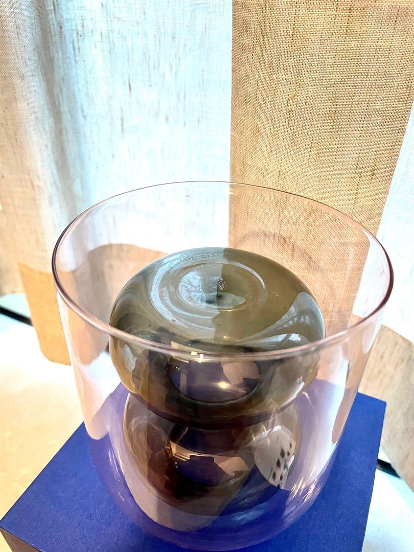 Designer Tom Dixon Bump Vase, 傢俬＆家居, 家居裝飾, 花瓶園藝- Carousell
