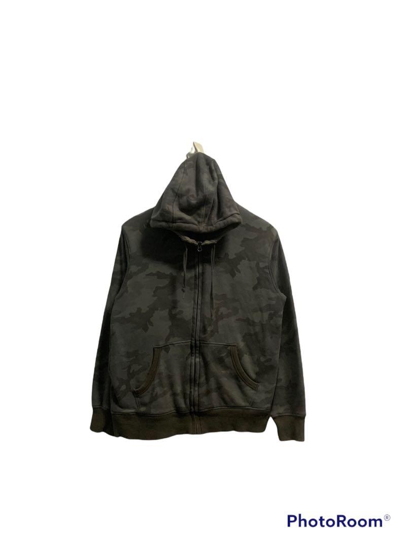 Uniqlo camo hoodie cheap