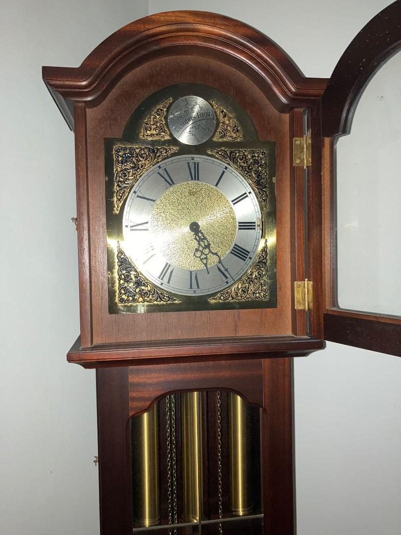 Urgos grandfather clock., Hobbies & Toys, Memorabilia & Collectibles
