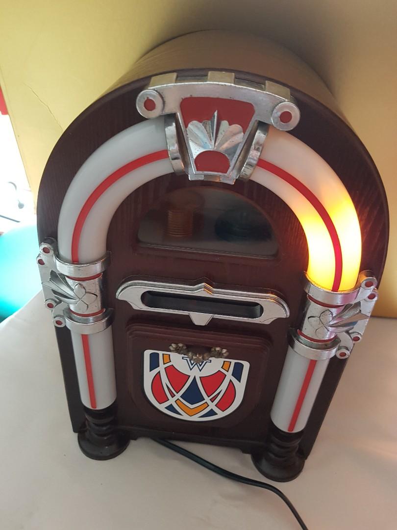 Vintage Jukebox Radio AM/FM Cassette Tape Player, TV & Home Appliances