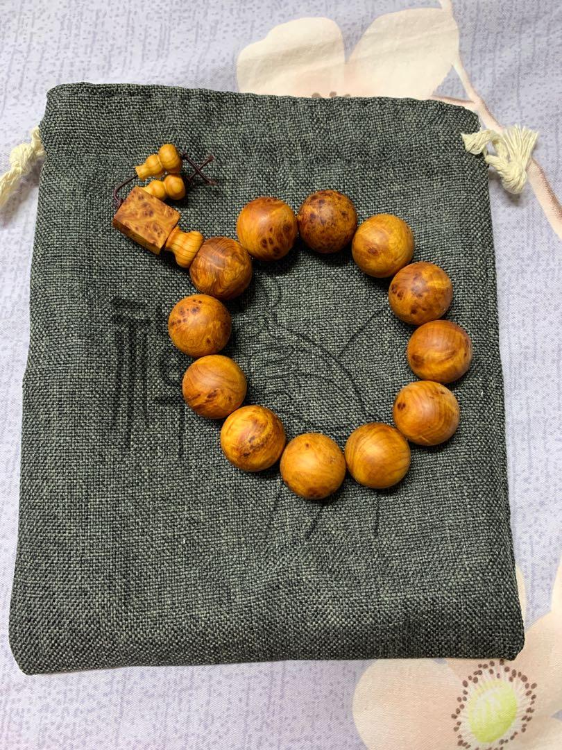 全球太行崖柏手串满瘤疤雀眼高油高密2 0佛珠 男裝 手錶及配件 飾物架 飾物盒 飾物收納盒 Carousell