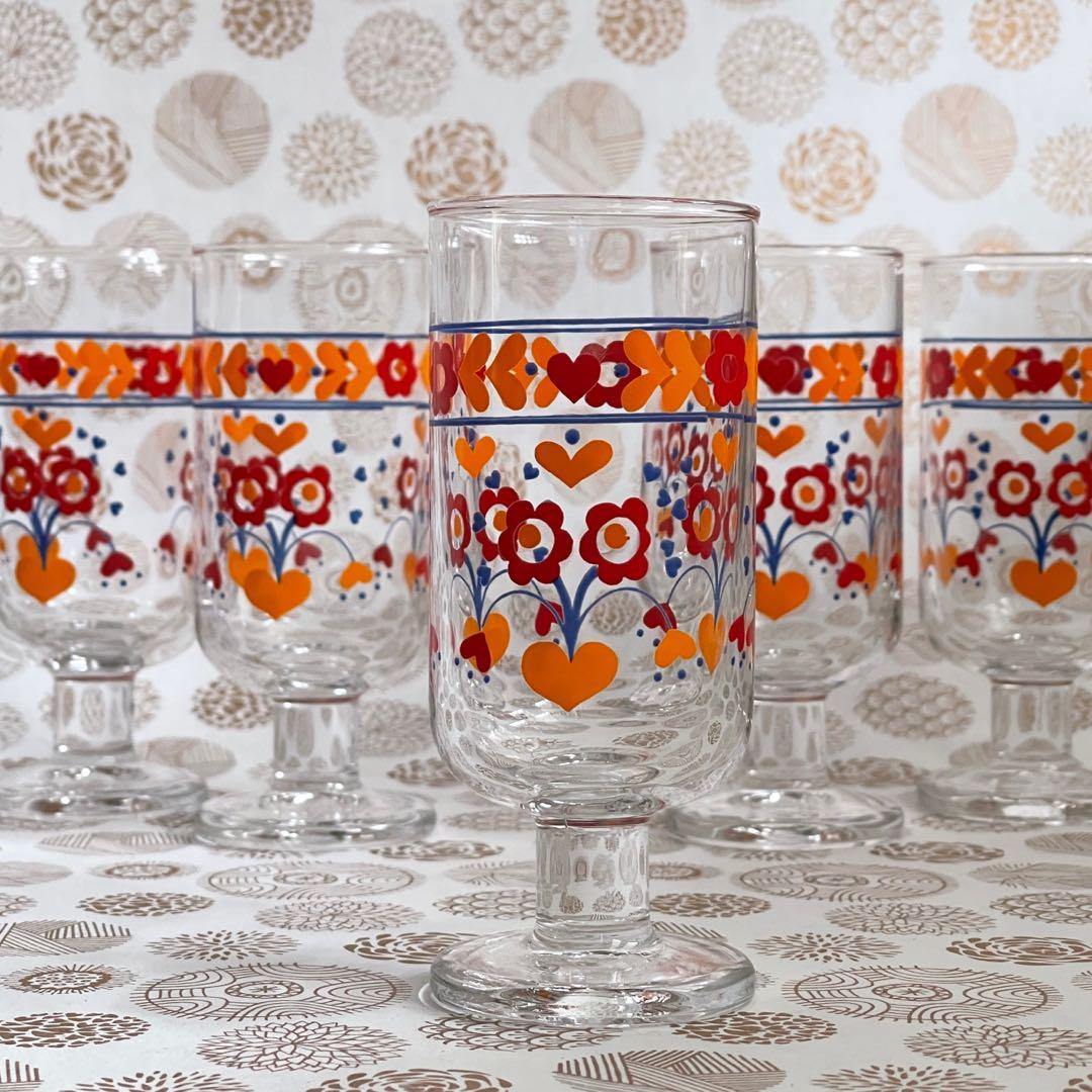 RESERVED 5 footed drinking glasses featuring hearts and flowers