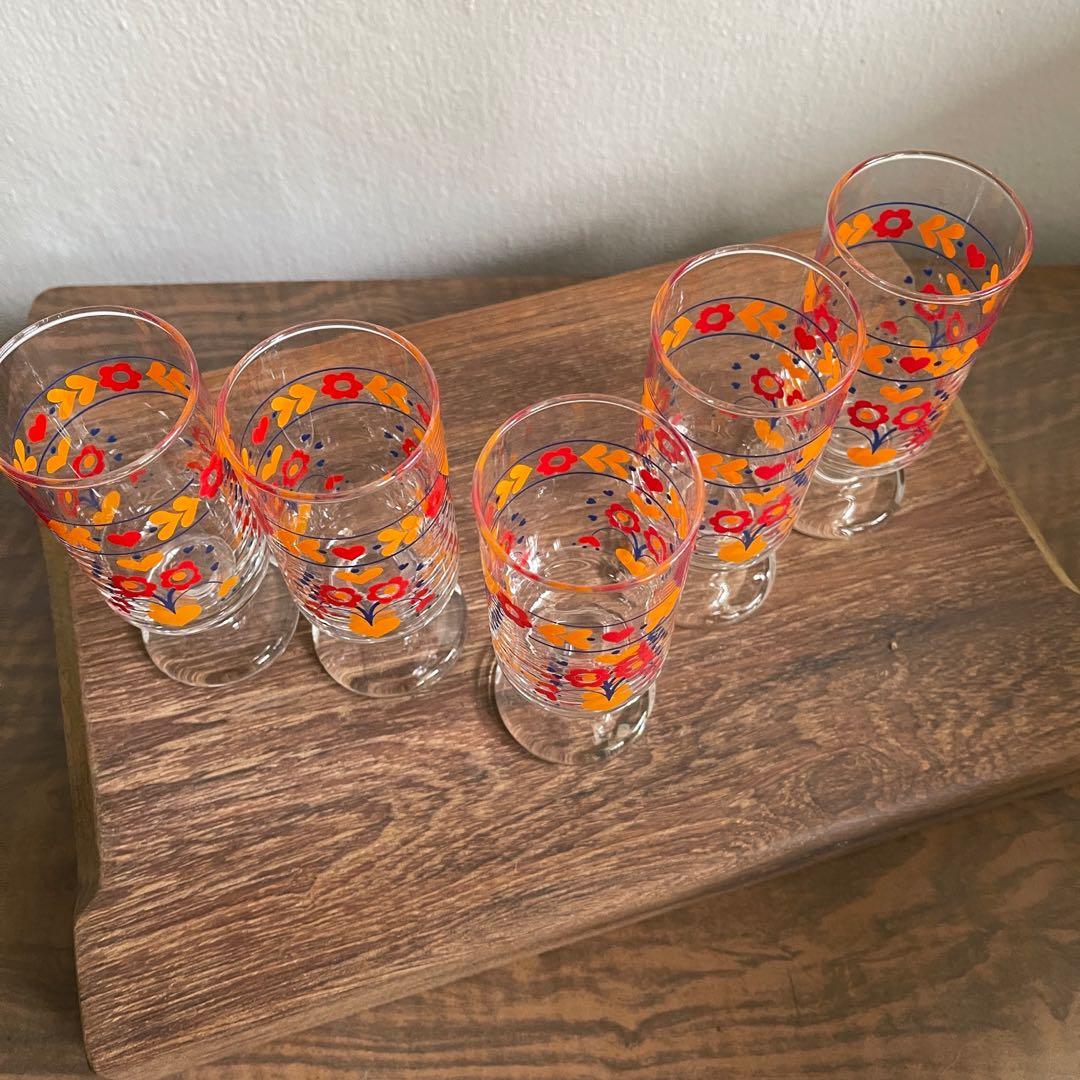 RESERVED 5 footed drinking glasses featuring hearts and flowers