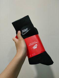 全新 男Nike長襪*3