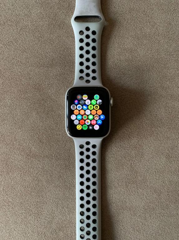 Apple watch 4 44mm nike hot sale
