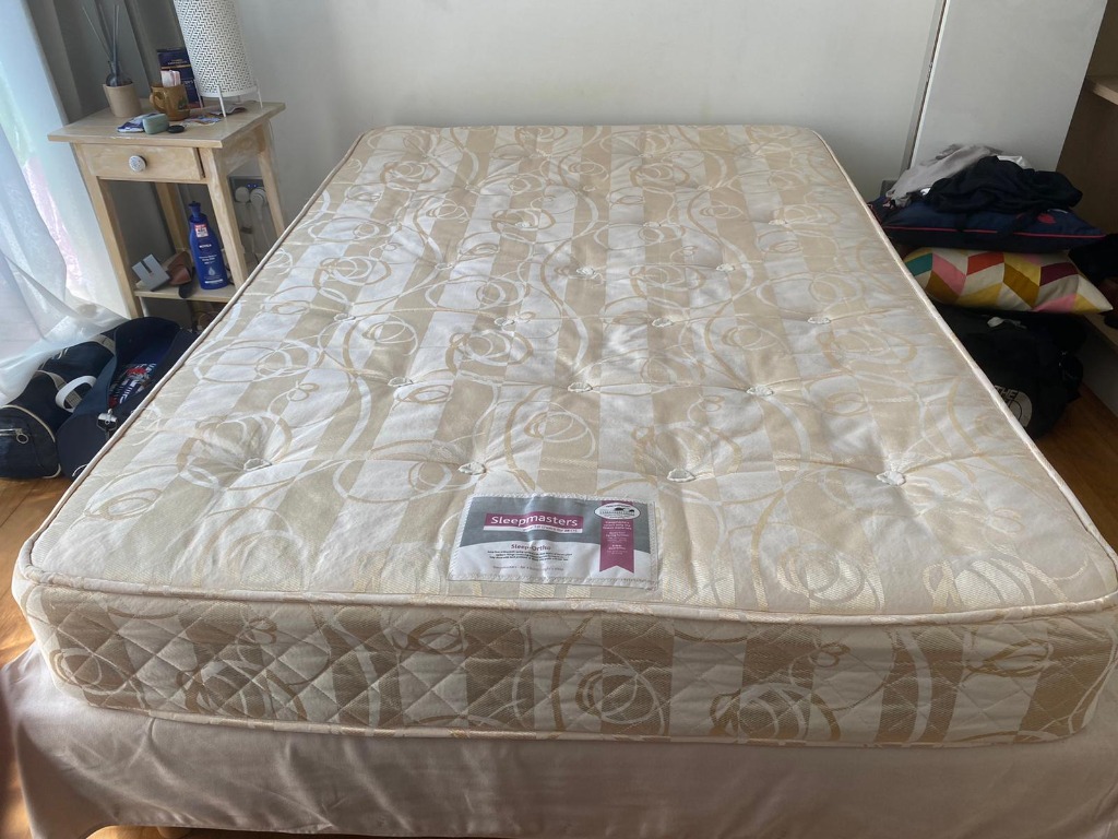 Sleepmasters mattress shop