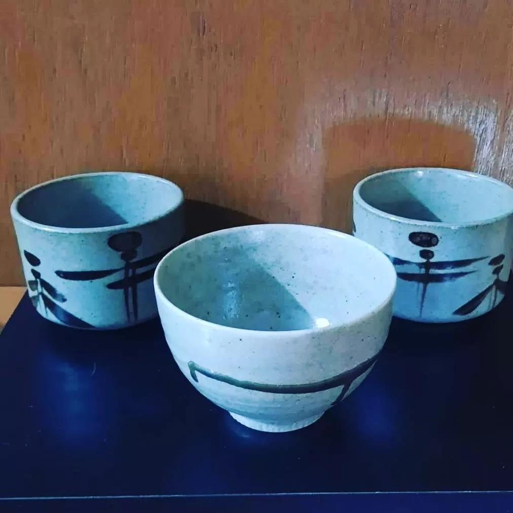 Big Stoneware Bowls - Greenish Color (Category: Other Kitchenware & Tableware) located in Quezon City. Submitted by MahjasHomeCollections (Listing ID 1170610305, Image 2). Description: 5 x 3.5" 4 x 3".