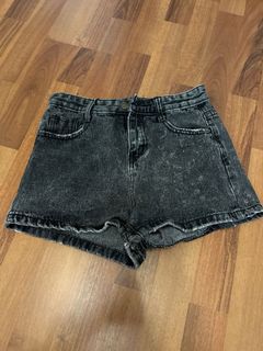 (Category: ) located in . Submitted by yuin2 (Listing ID 1170555891, Image 1). Description: .