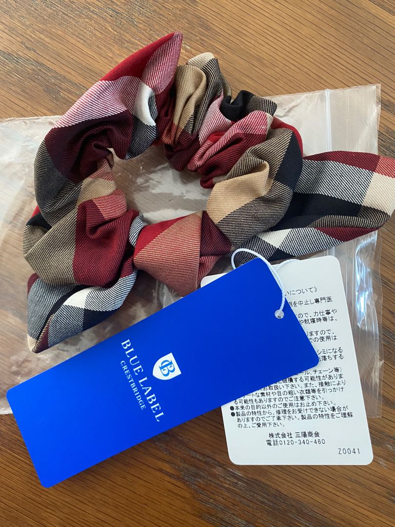 blue label hair scrunchies in red. Sold out in Japan ...