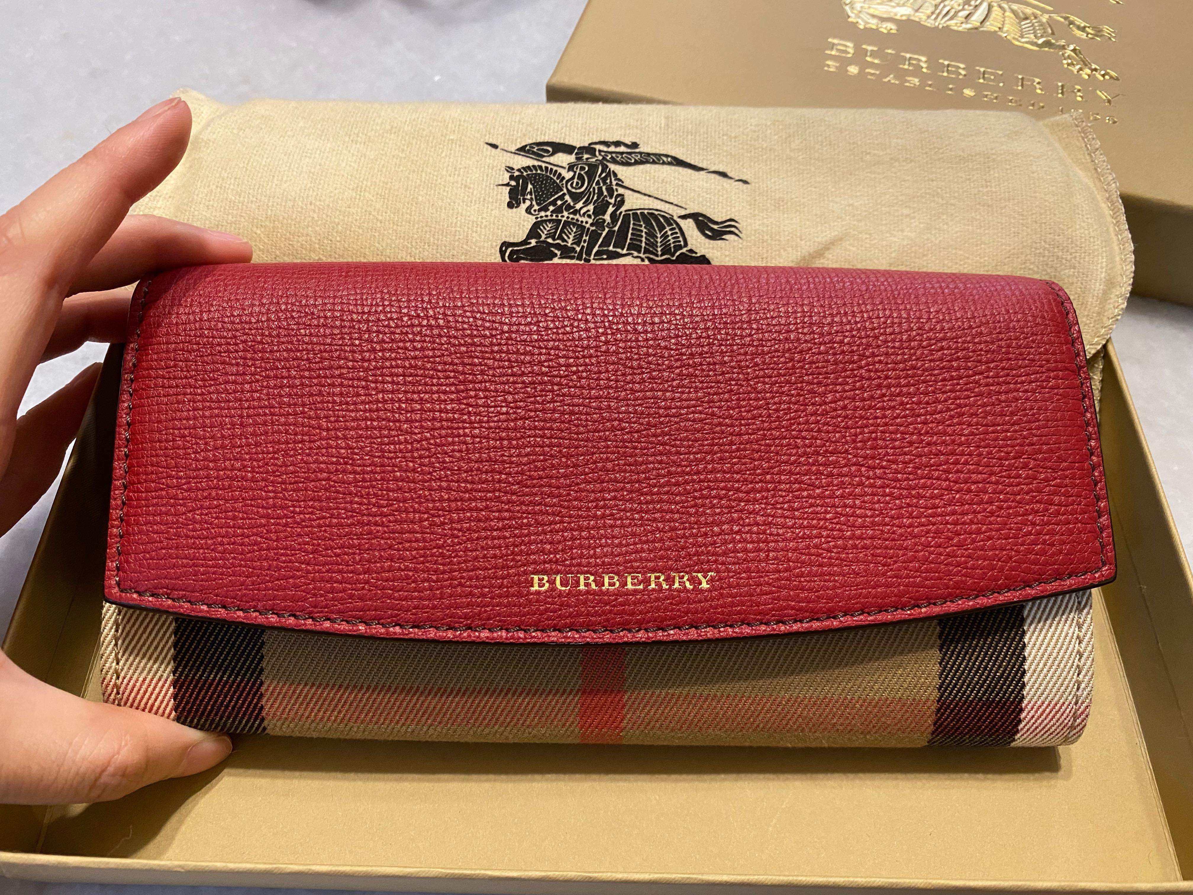 Burberry sales wallet worldly bag