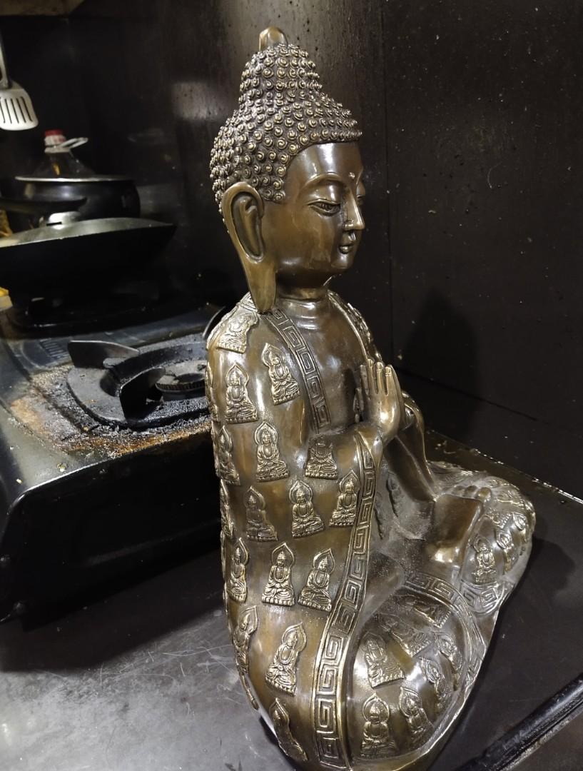 Brass Thai meditating buddha statue (Category: Religious Items) located in Manila. Submitted by kurukutuk (Listing ID 1170585034, Image 2). Description: brass Thai meditating buddha statue 16 inches tall 11 Inches length made of brass.