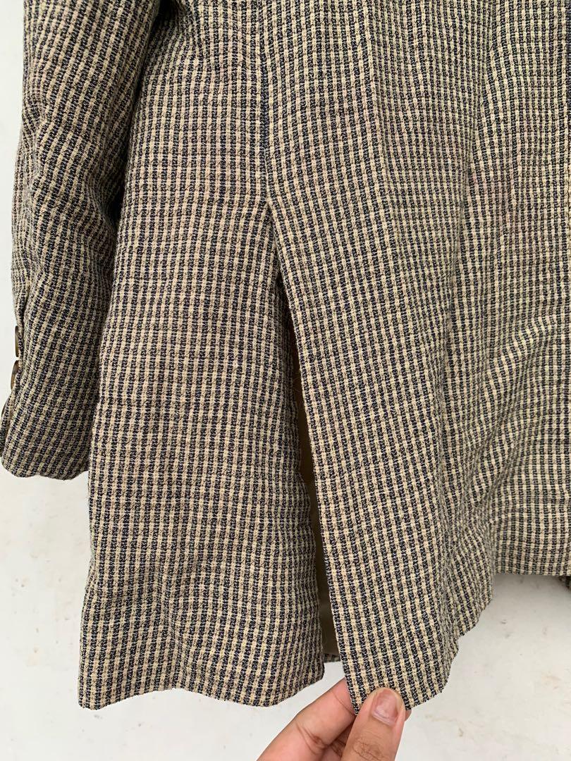 Brummel Tweed Blazer (Category: Coats, Jackets and Outerwear) located in Pasay City. Submitted by kmoarse (Listing ID 1170034178, Image 2). Description: 🌹 Washed but never used 🌹 Bought at thrift shop for P600 🌹 Fits S-XL 🌹 RFS: I went bigger this time so it doesn’t fit me na :(( 🌹 Quality item, girlboss vibes ✨ 🌹 Length 28”. Width 18”.