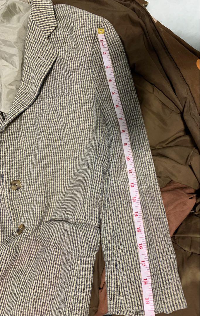 Brummel Tweed Blazer (Category: Coats, Jackets and Outerwear) located in Pasay City. Submitted by kmoarse (Listing ID 1170034178, Image 3). Description: 🌹 Washed but never used 🌹 Bought at thrift shop for P600 🌹 Fits S-XL 🌹 RFS: I went bigger this time so it doesn’t fit me na :(( 🌹 Quality item, girlboss vibes ✨ 🌹 Length 28”. Width 18”.