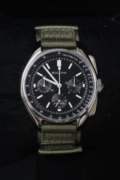Bulova lunar pilot online no date