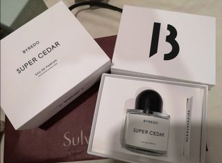 (Category: ) located in . Submitted by Stardust.new.preloved (Listing ID 1170488927, Image 1). Description: .