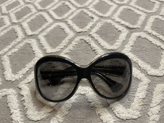 (Category: ) located in . Submitted by KOLcloset (Listing ID 1170651693, Image 1). Description: .