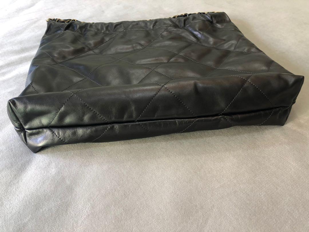 Chanel 22 leather handbag Chanel Grey in Leather - 31972815