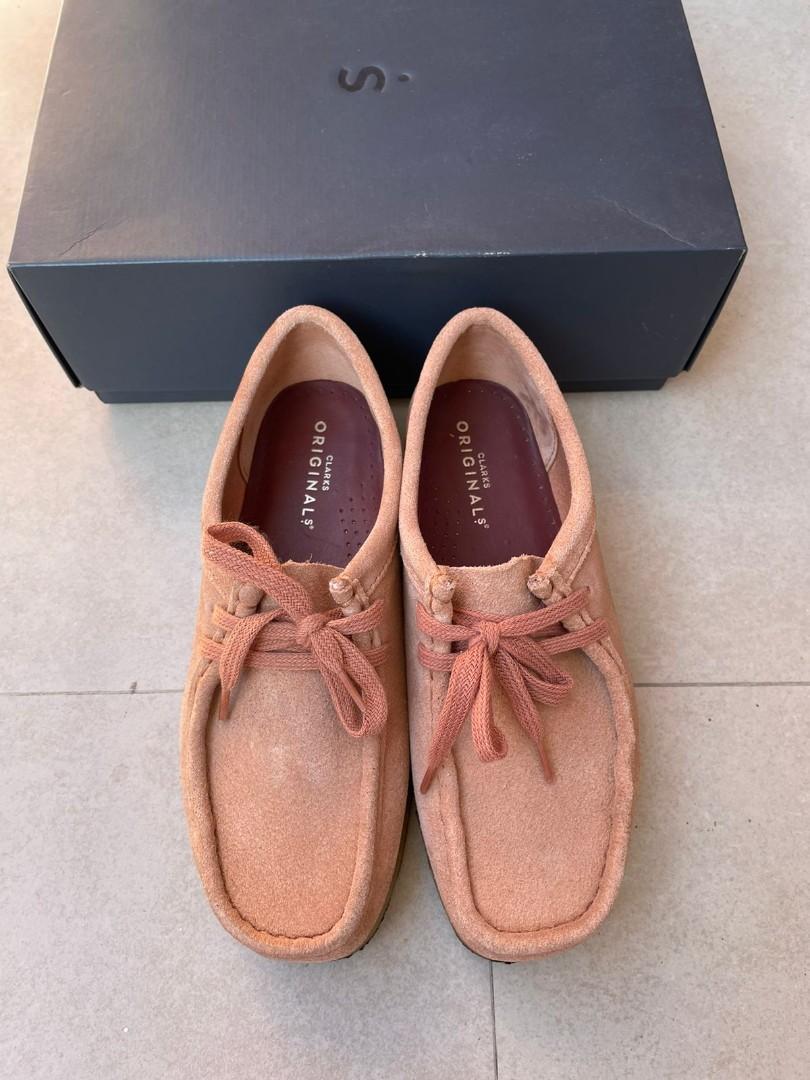 Clarks Wallabee sandstone suede size 37/4, Fesyen Wanita, Sepatu di  Carousell