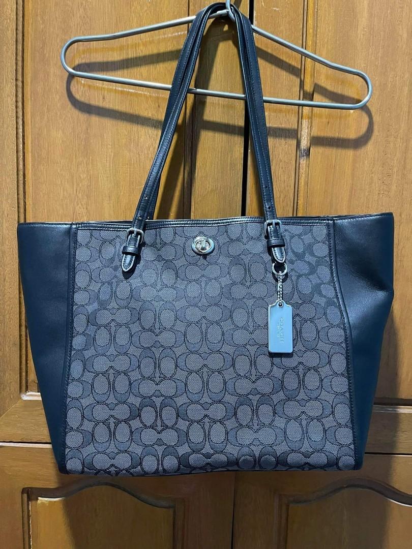 Turnlock tote in online signature jacquard