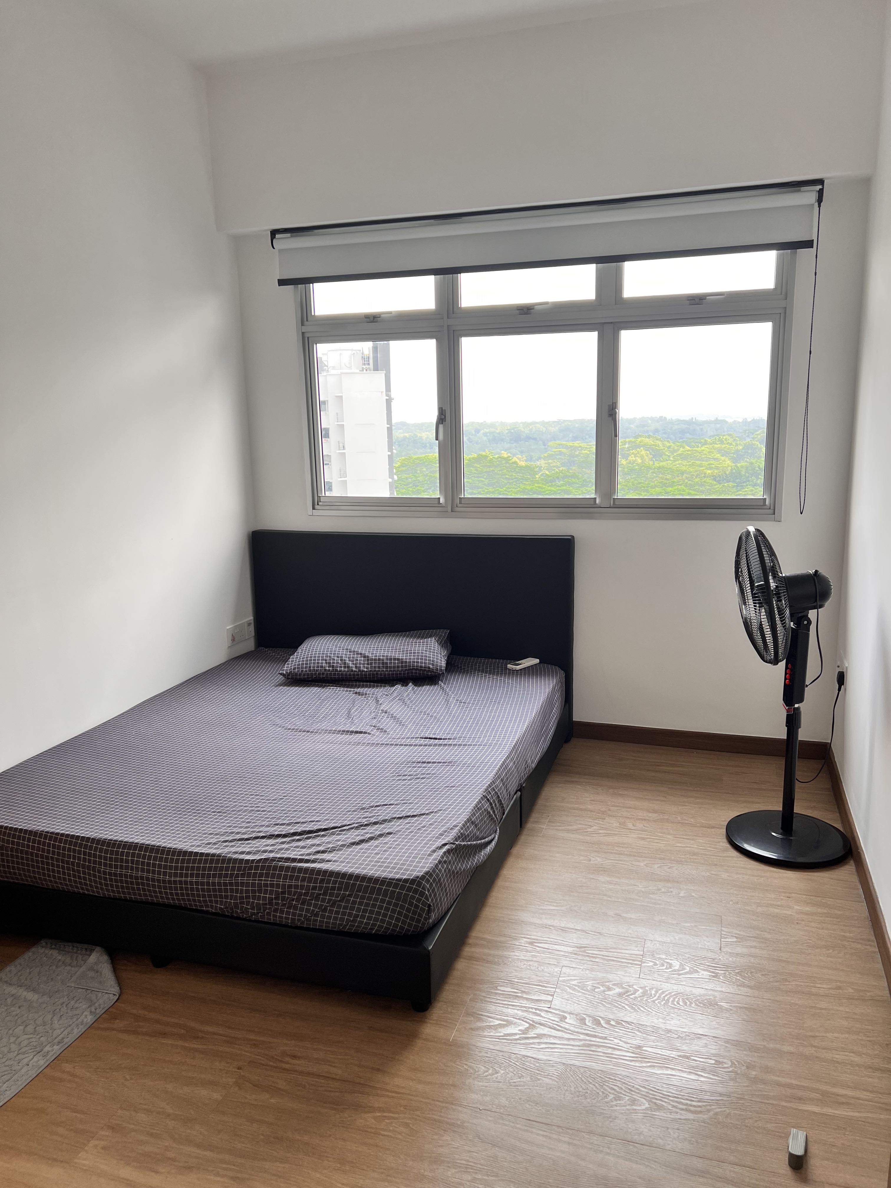 (Category: ) located in . Submitted by muga87 (Listing ID 1169178110, Image 1). Description: .