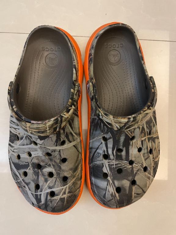 Camo crocs sale with orange sole