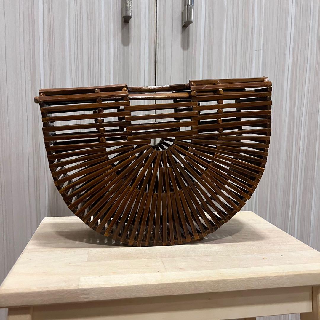 Cult Gaia Like Bamboo Bag (Category: Clutches) located in Muntinlupa City. Submitted by trendsoldier (Listing ID 1170537694, Image 1). Description: Cult Gaia -like bag Bamboo Coated shiny.