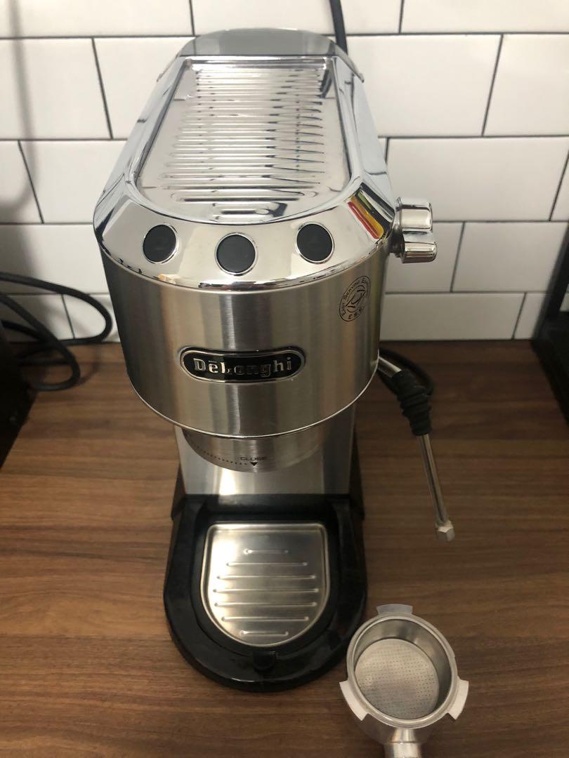 De'Longhi EC686 Espresso Machine with Free Gifts, TV & Home Appliances,  Kitchen Appliances, Coffee Machines & Makers on Carousell