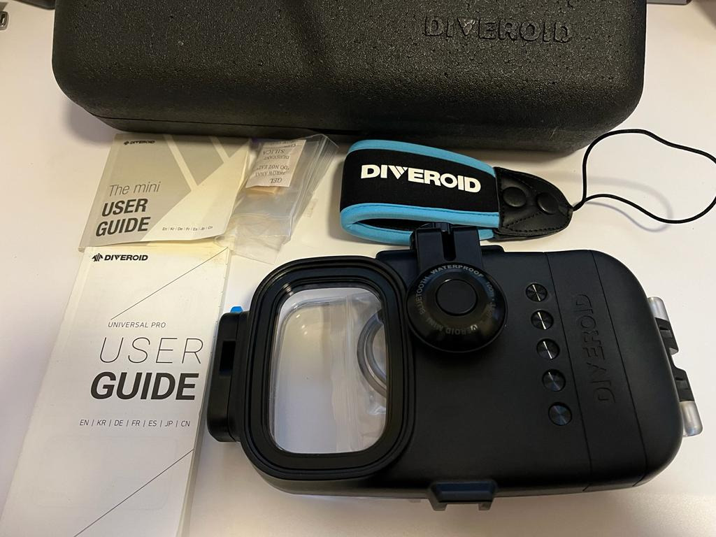 Diveroid Universal Pro mini (Scuba Dive Camera Case for Smartphone + Dive Computer), Sports Equipment, Sports Games, Water Sports on Carousell Diveroid Universal Pro mini (Scuba Dive Camera Case for Smartphone + Dive Computer), Sports Equipment, Sports Games, Water Sports on Carousell