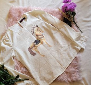 (Category: ) located in . Submitted by issa_wardrobe (Listing ID 1170488099, Image 1). Description: .