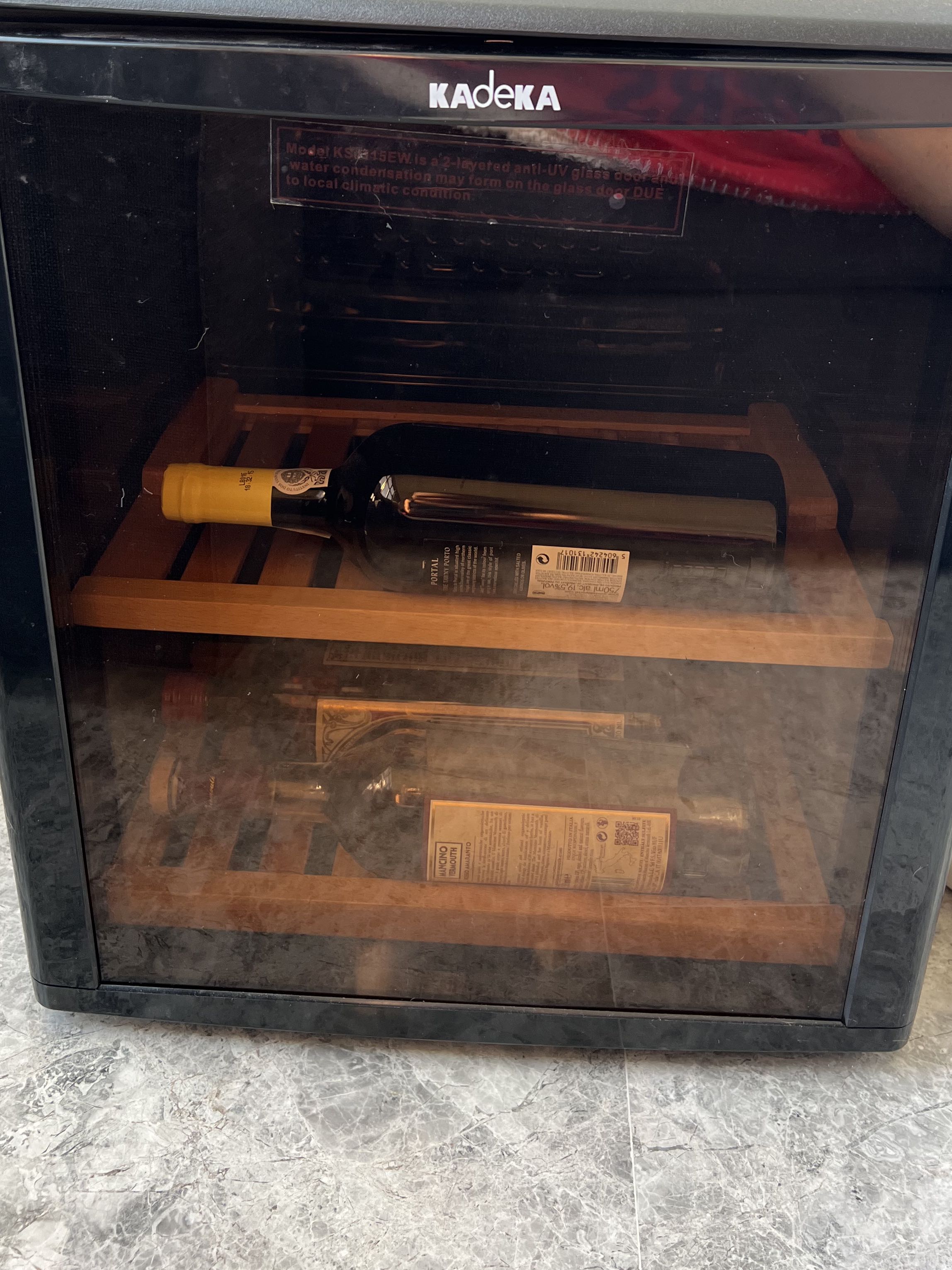 Kadeka Wine Chiller, TV & Home Appliances, Kitchen Appliances, Wine