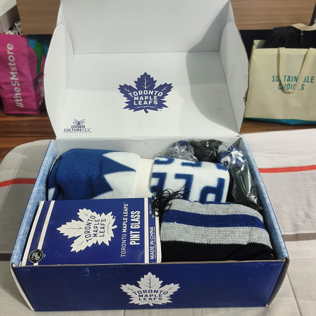 CultureFly Toronto Maple Leaf Loot Box Fan Packs Hockey Fan Collectibles 
