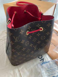 Louis Vuitton NeoNoe Bag (Used only twice )