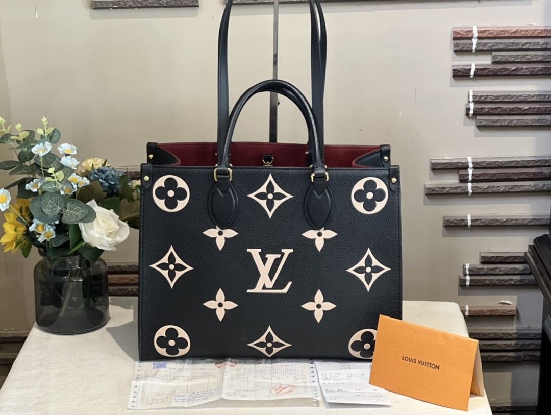 Louis Vuitton - LVXNBA HANDLE TRUNK M45785, Women's Fashion, Bags &  Wallets, Cross-body Bags on Carousell