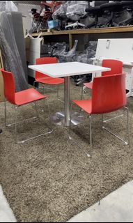 Below rm 1000 chair and accesories Collection item 1