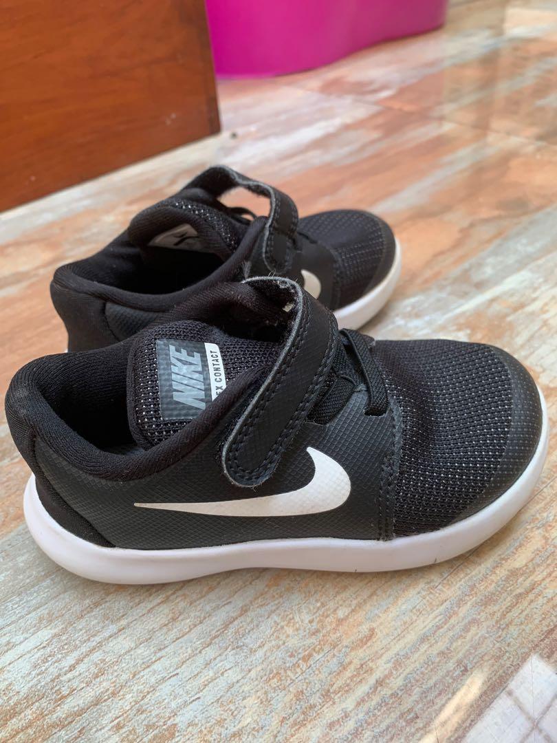 Nike flex contact kids store