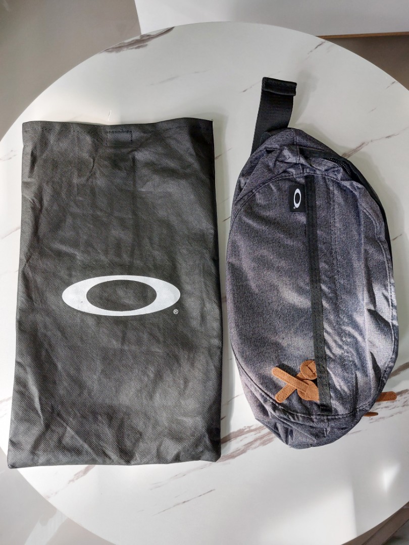Oakley crossbody sling bag sales