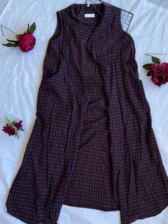 Outer kotak number 61 cardigan