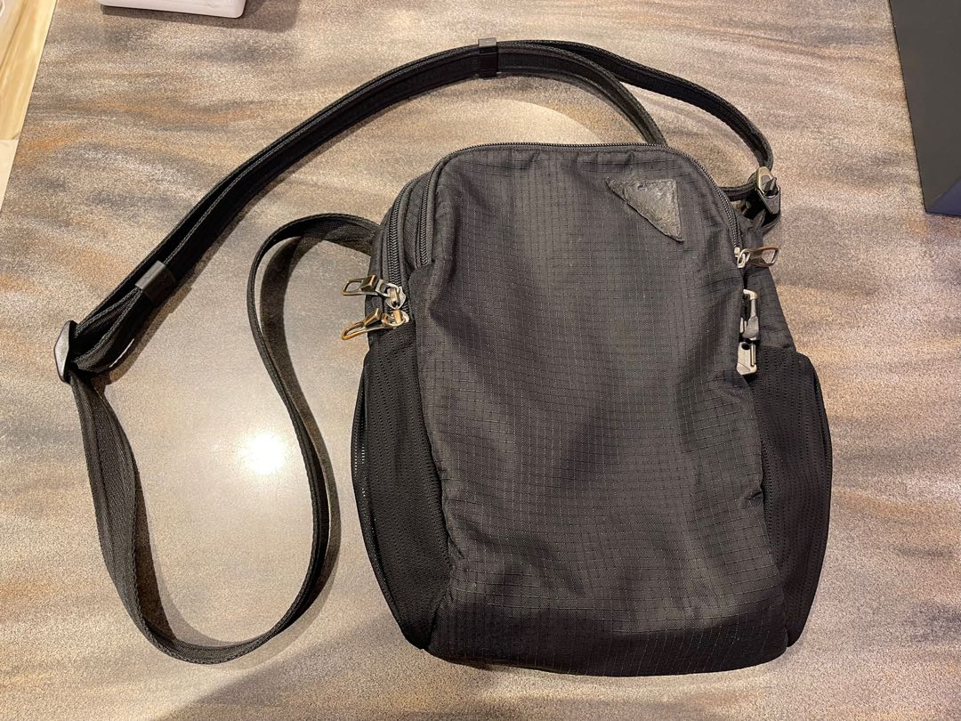 Vibe 200 store pacsafe