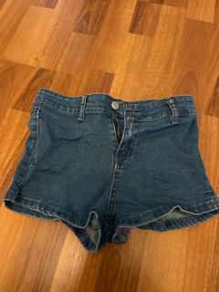 (Category: ) located in . Submitted by yuin2 (Listing ID 1170559617, Image 1). Description: .