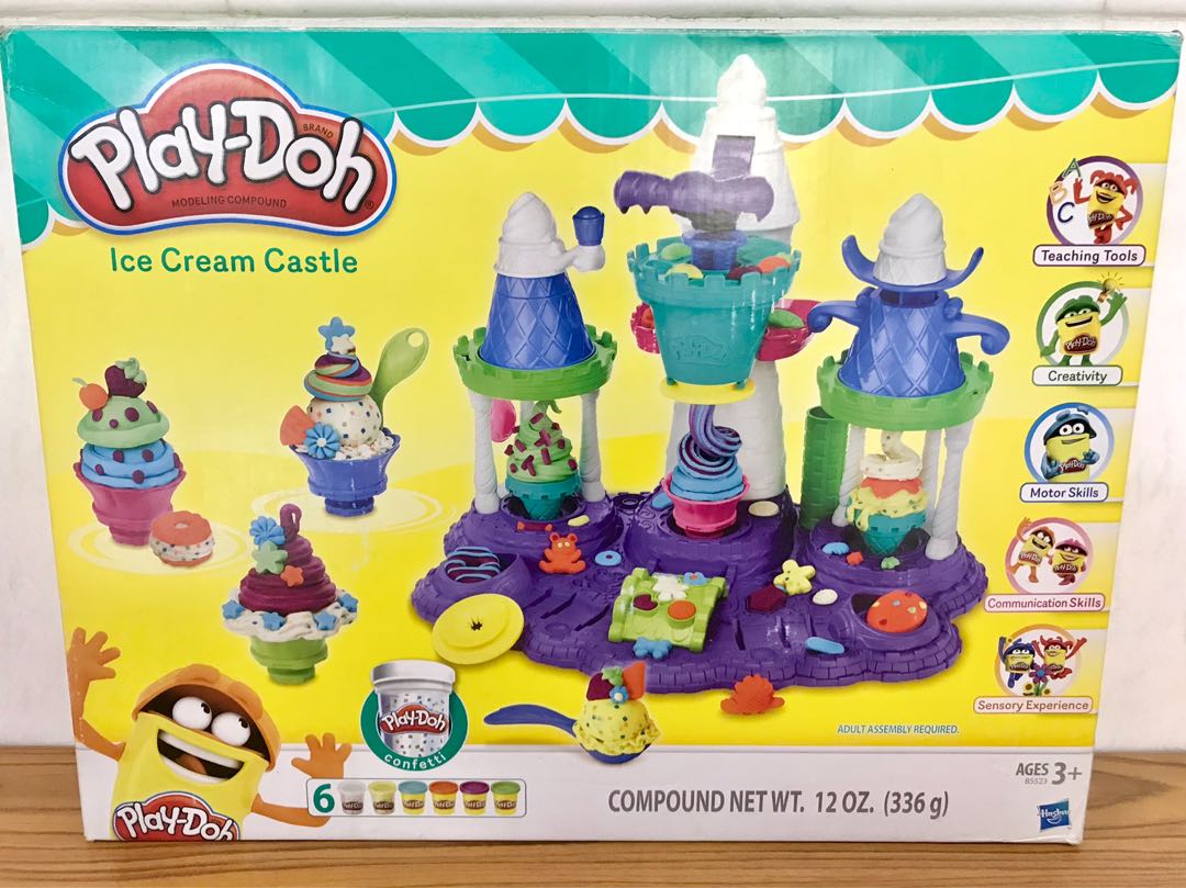 Play doh kitchen sale creations ice cream castle