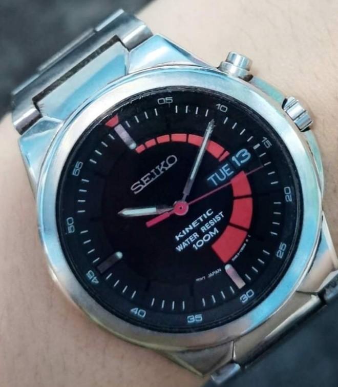 Seiko kinetic hotsell 40mm