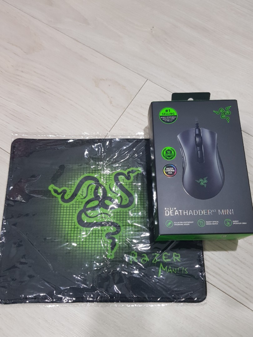 Razer DeathAdder V2 Mini Chroma RGB Gaming Mouse with Razer Graphic ...