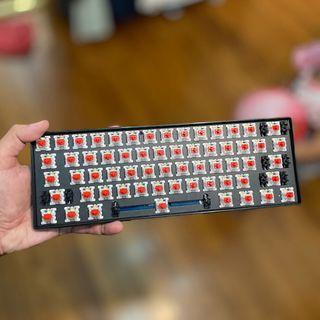 RK61 / Royal Kludge 61-keys RGB Non hot-swappable  USB C Black Mechanical Keyboard - Red Switch