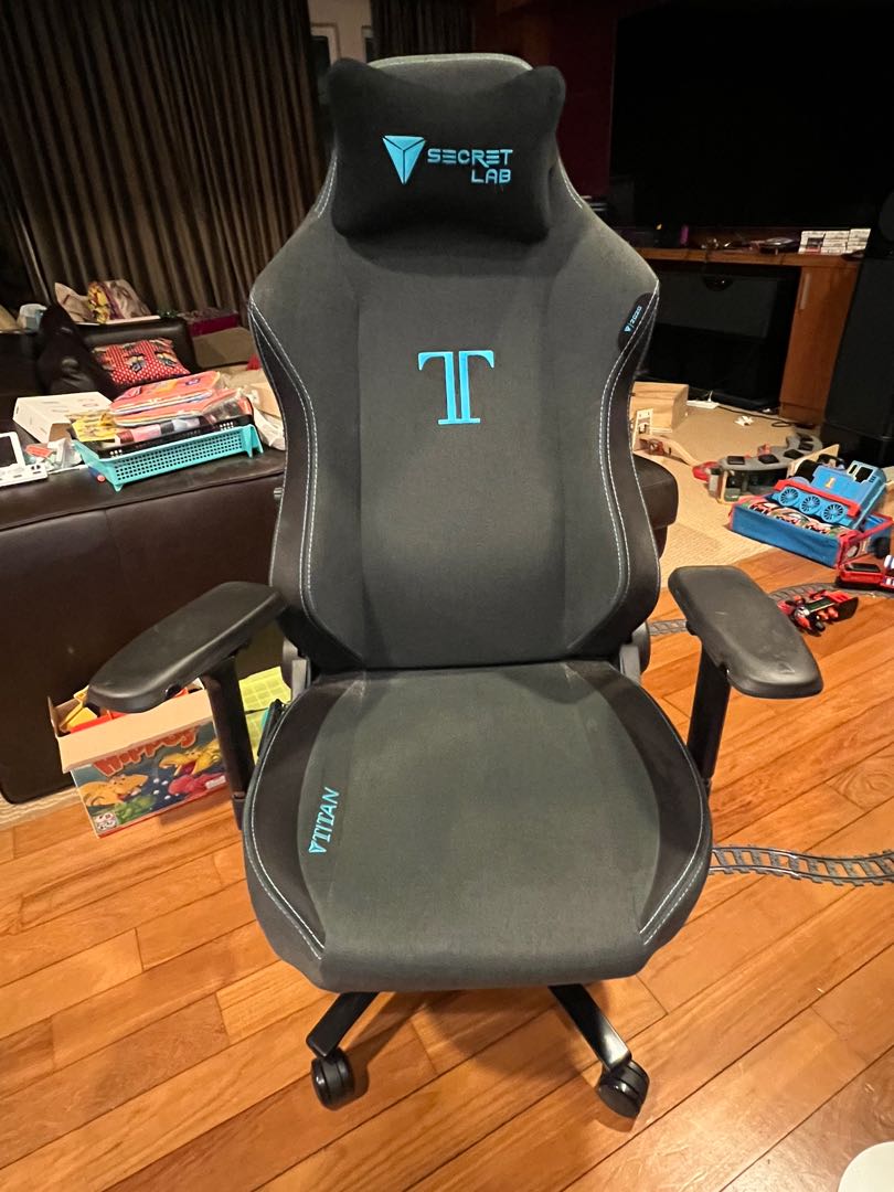 SecretLab Titan 2020 SoftWeave, Furniture & Home Living, Furniture