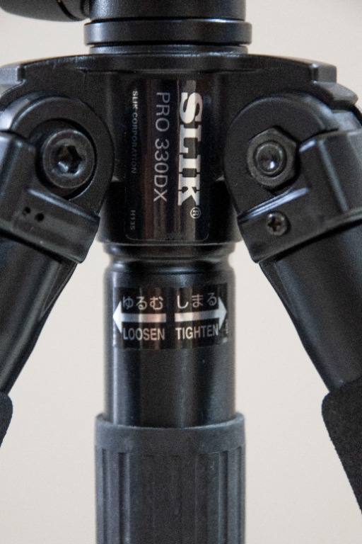Slik Pro 330DX tripod, Photography, Photography Accessories, Tripods