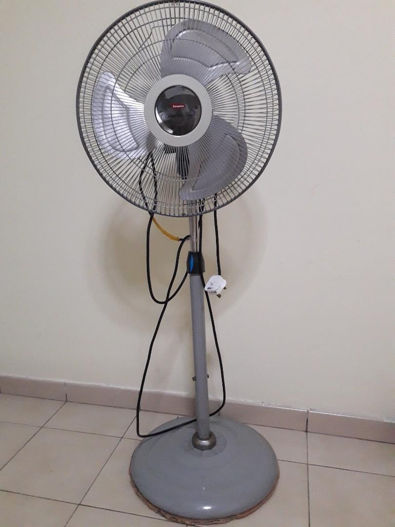 Standing Fan, Furniture & Home Living, Lighting & Fans, Fans on Carousell