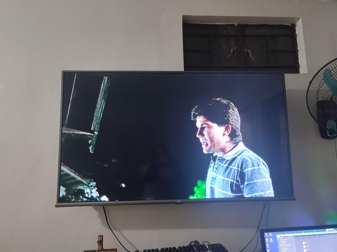 TCL Android 55" (Category: TV) located in Antipolo. Submitted by pakemo (Listing ID 1170620361, Image 1). Description: TCL android 55" with 2 remote bracket rfs: need cash.